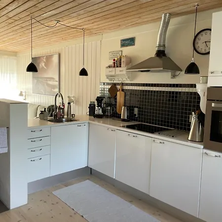 Charmerende - 200 M Fra Stranden *