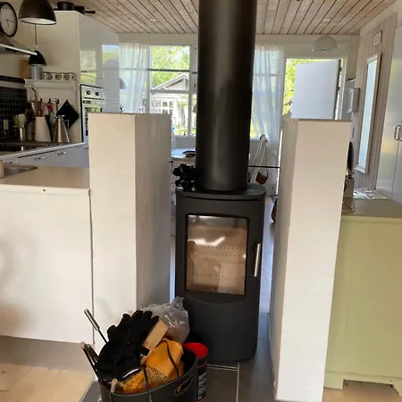 Charmerende - 200 M Fra Stranden Bøtø By